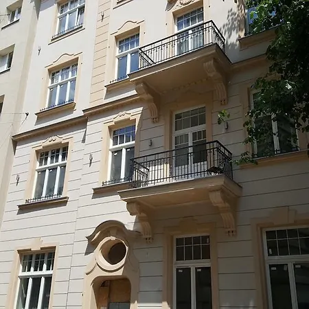 Cheerful Air Conditioned Apartment With Mezzanine And Parking - Old Town Krakow Exterior photo
