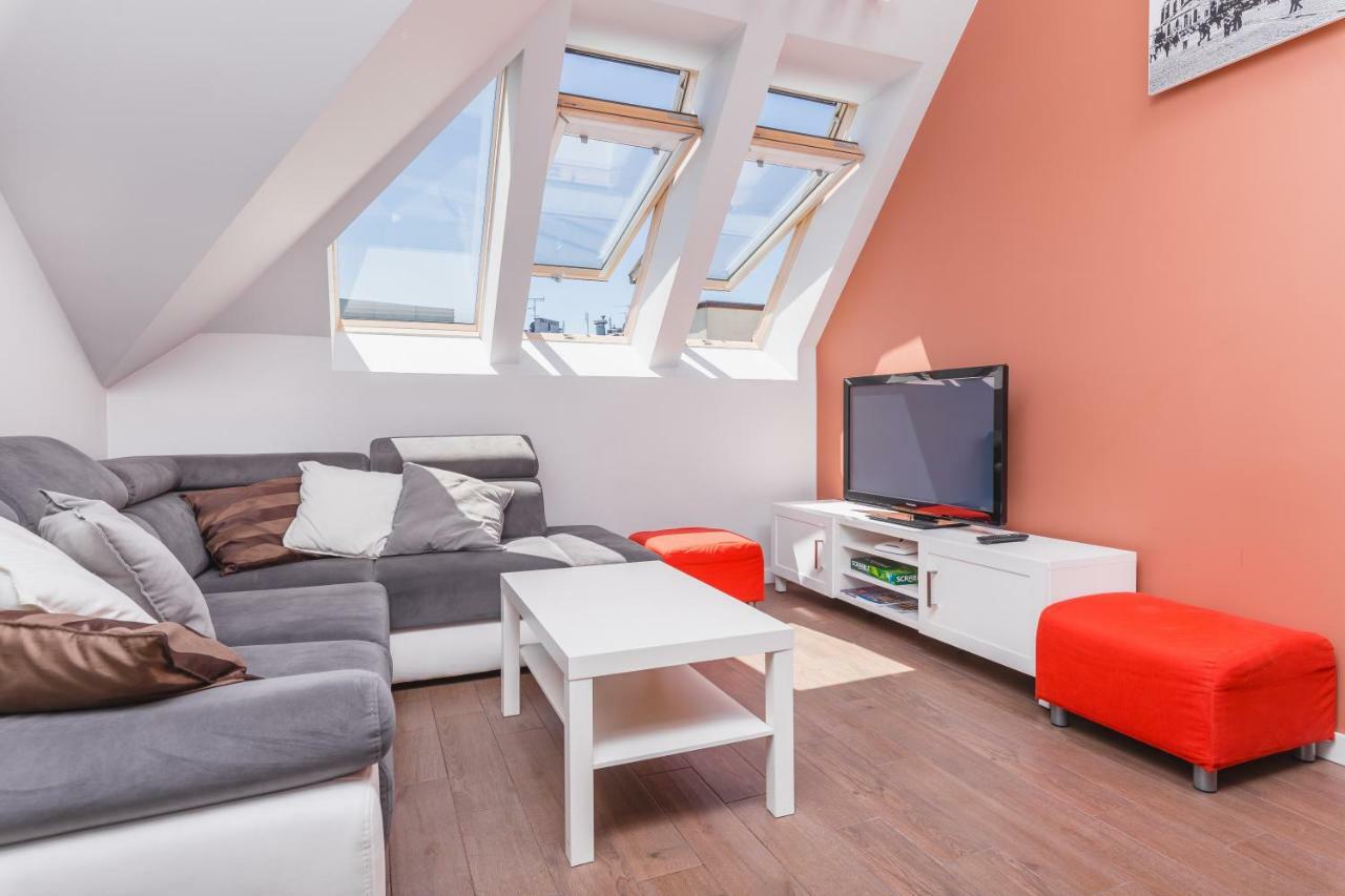 Cheerful Air Conditioned With Mezzanine And Parking - Old Town * Krakow
