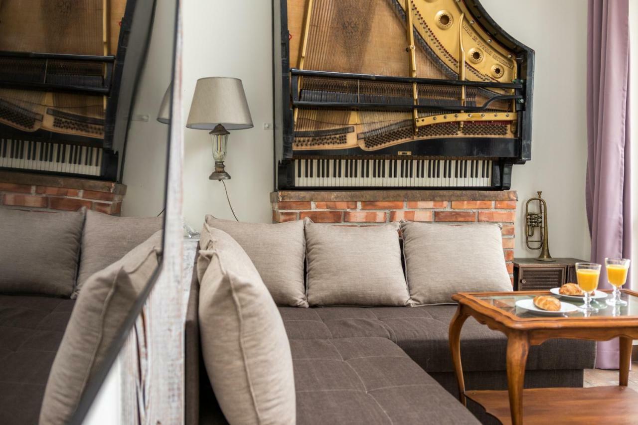 Cheerful Air Conditioned With Mezzanine And Parking - Old Town Apartment