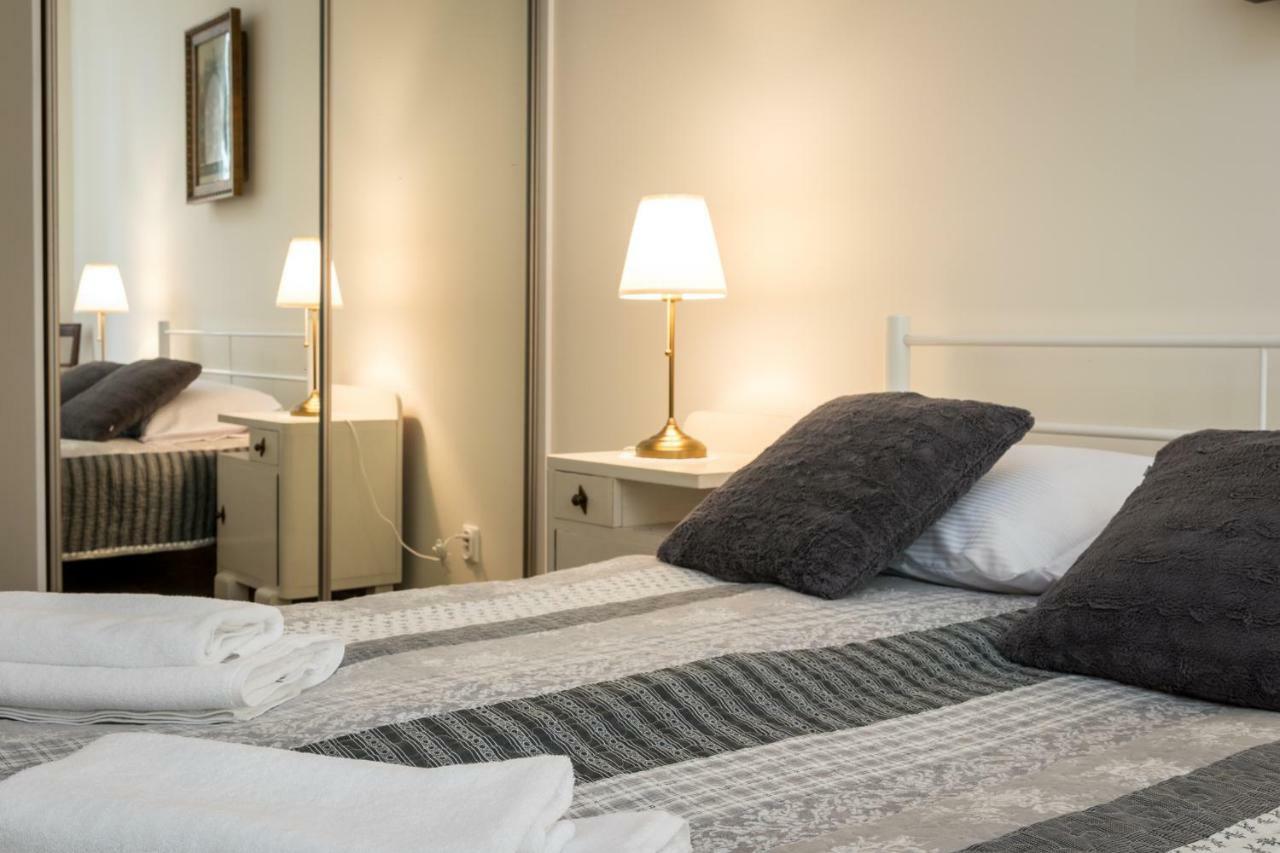 Apartmán Cheerful Air Conditioned With Mezzanine And Parking - Old Town *