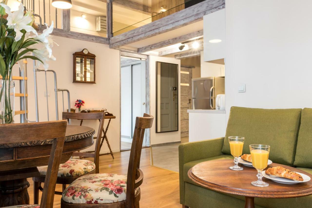Cheerful Air Conditioned With Mezzanine And Parking - Old Town Krakow