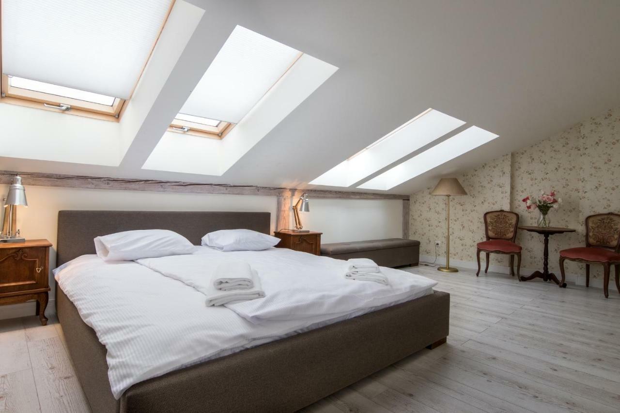 Cheerful Air Conditioned With Mezzanine And Parking - Old Town Krakow