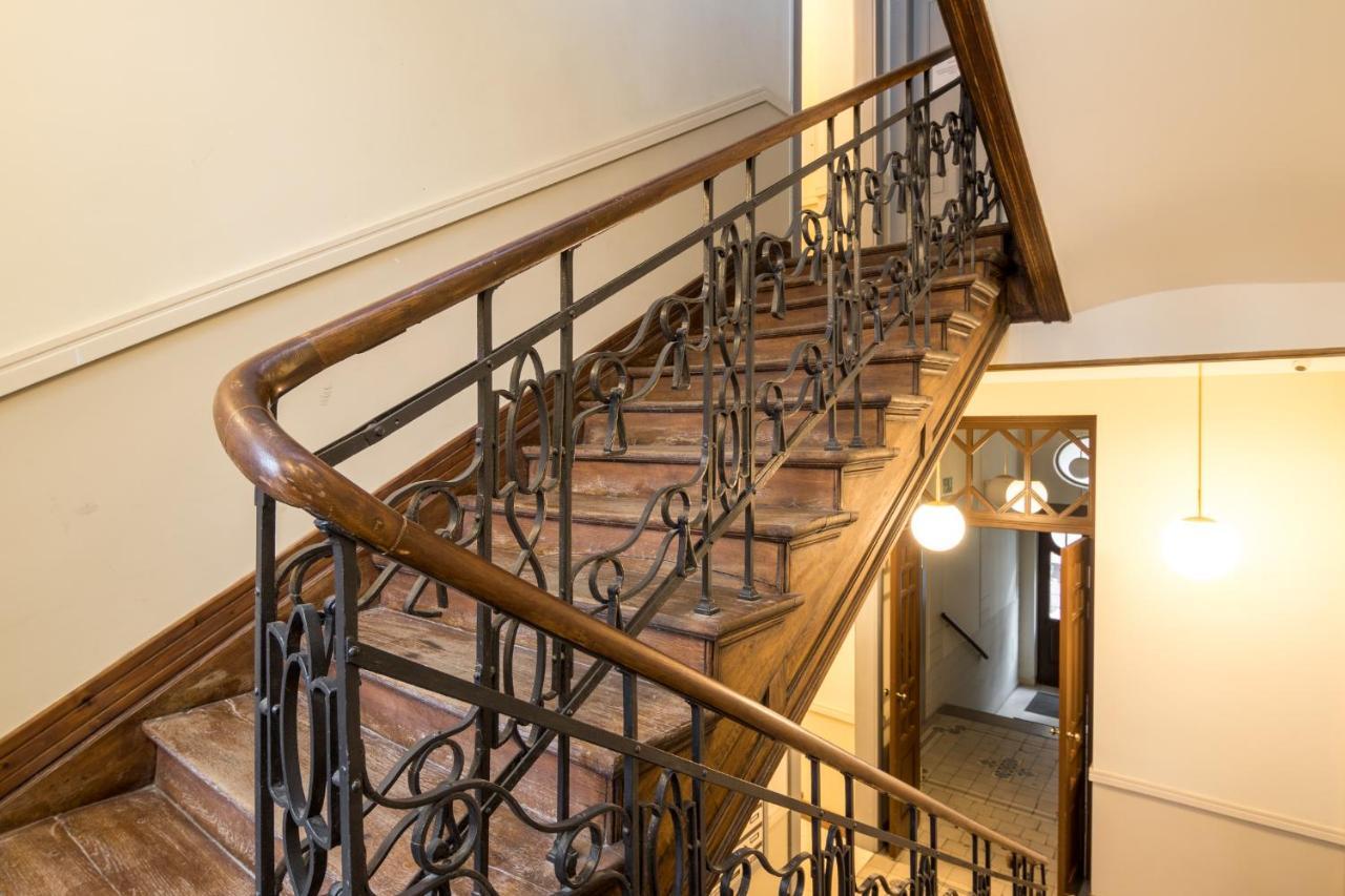 Cheerful Air Conditioned With Mezzanine And Parking - Old Town Apartment Krakow