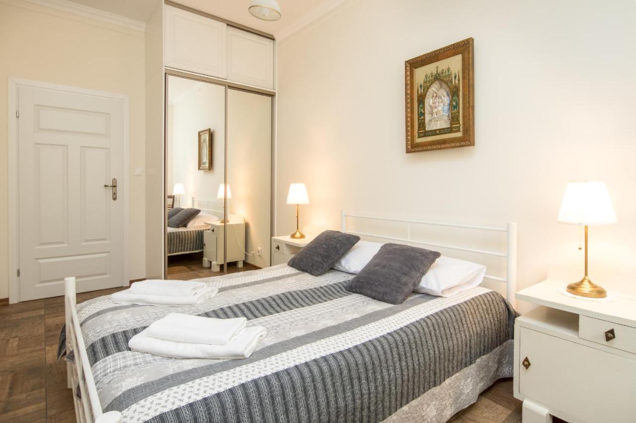 Apartmán Cheerful Air Conditioned With Mezzanine And Parking - Old Town