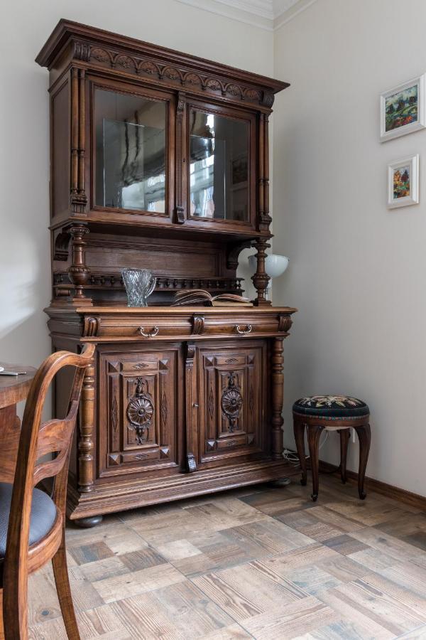 Cheerful Air Conditioned With Mezzanine And Parking - Old Town Apartment Krakow